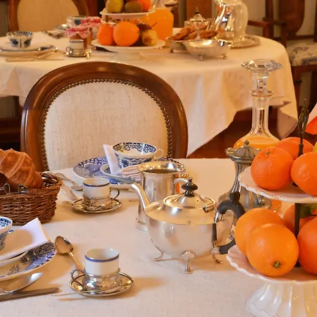 La Luna E I Falo Luxury