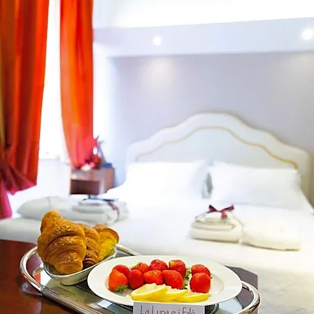La Luna E I Falo Luxury Bed and Breakfast 4*