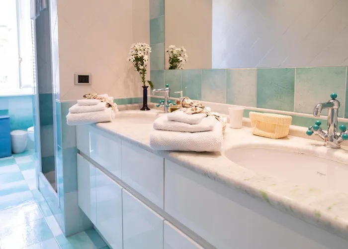 Oda ve Kahvaltı La Luna E I Falo Luxury 4*