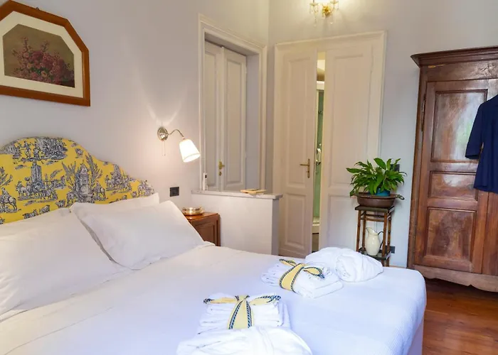 La Luna E I Falo Luxury