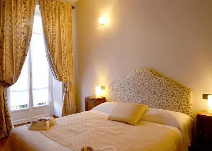 La Luna E I Falo Luxury Oda ve Kahvaltı 4*