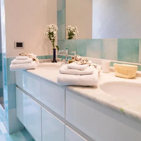 فندق مبيت وإفطار La Luna E I Falo Luxury 4*