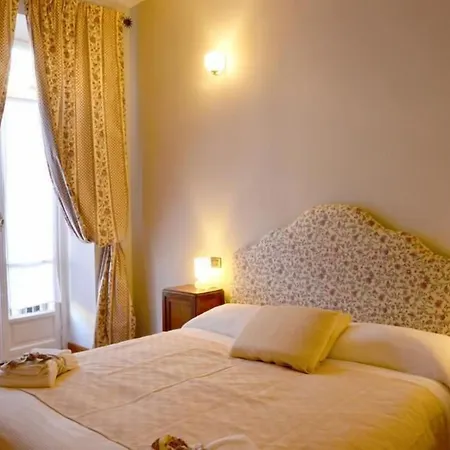 La Luna E I Falo Luxury فندق مبيت وإفطار 4*