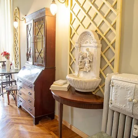 La Luna E I Falo Luxury Panzió