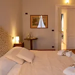 ベッド・アンド・ブレックファスト La Luna E I Falo Luxury 4*